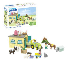 FERME AVEC TRACTEUR ET ANIMAUX 71656 J26 SAJOU playmobil